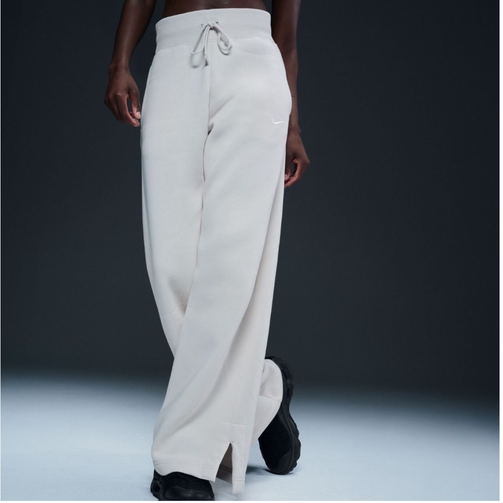 Nike Women's Phoenix Fleece High-Waisted Wide-Leg Pants